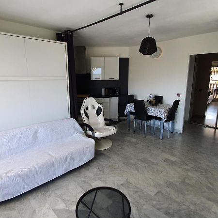 Superbe Appartement Plage Saint-Laurent Du Var Saint-Laurent-du-Var Exterior foto